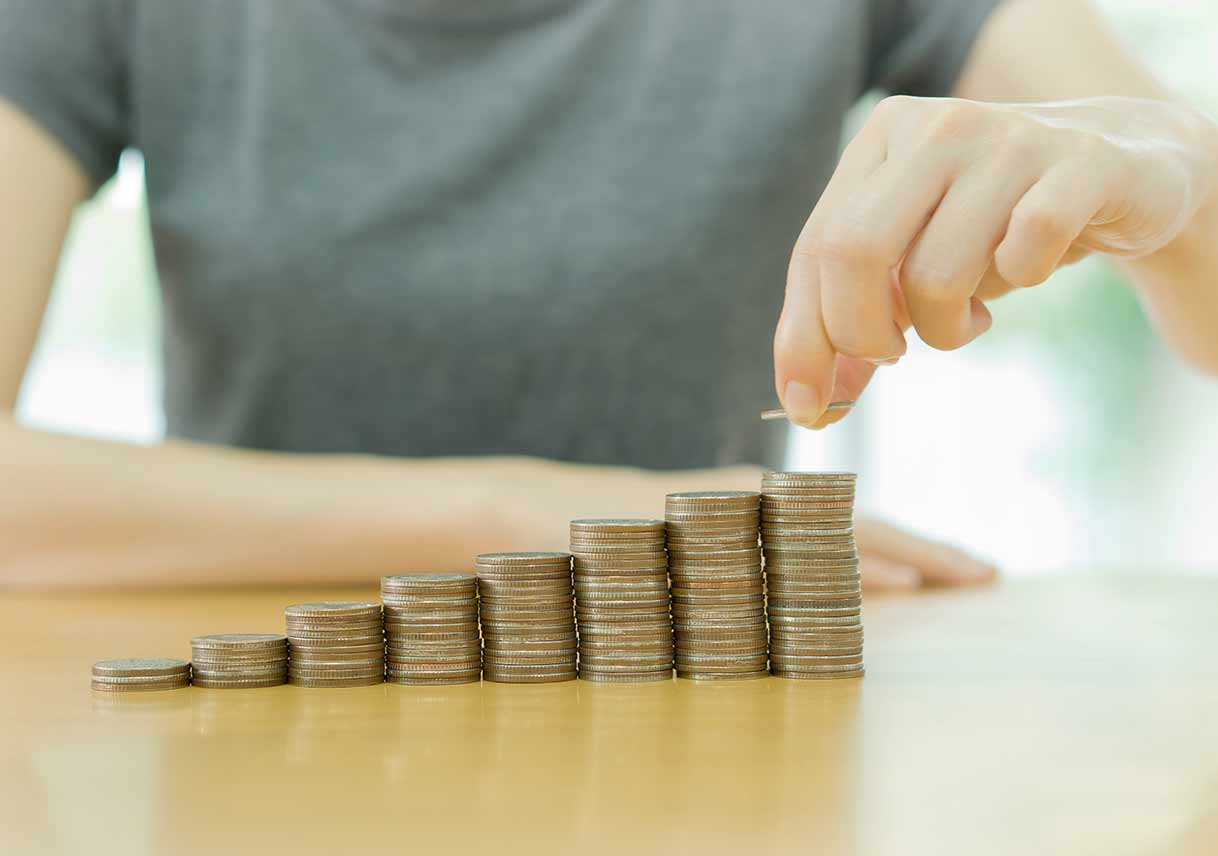 6 Ways to Stay On Budget This Year