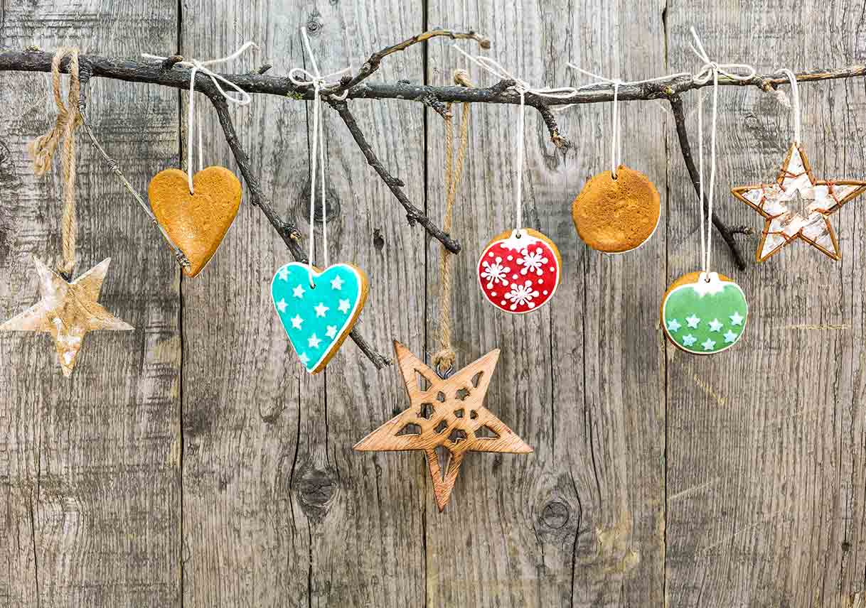 Tired of Tinsel? 3 Alternative Decorating Ideas