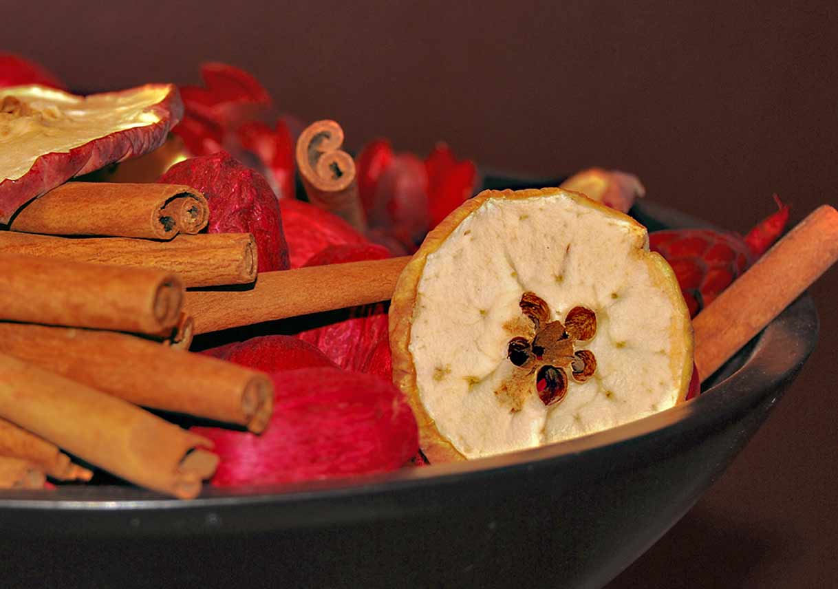 Invite Autumn Inside: Keep Your Home Clean with Fall Essentials