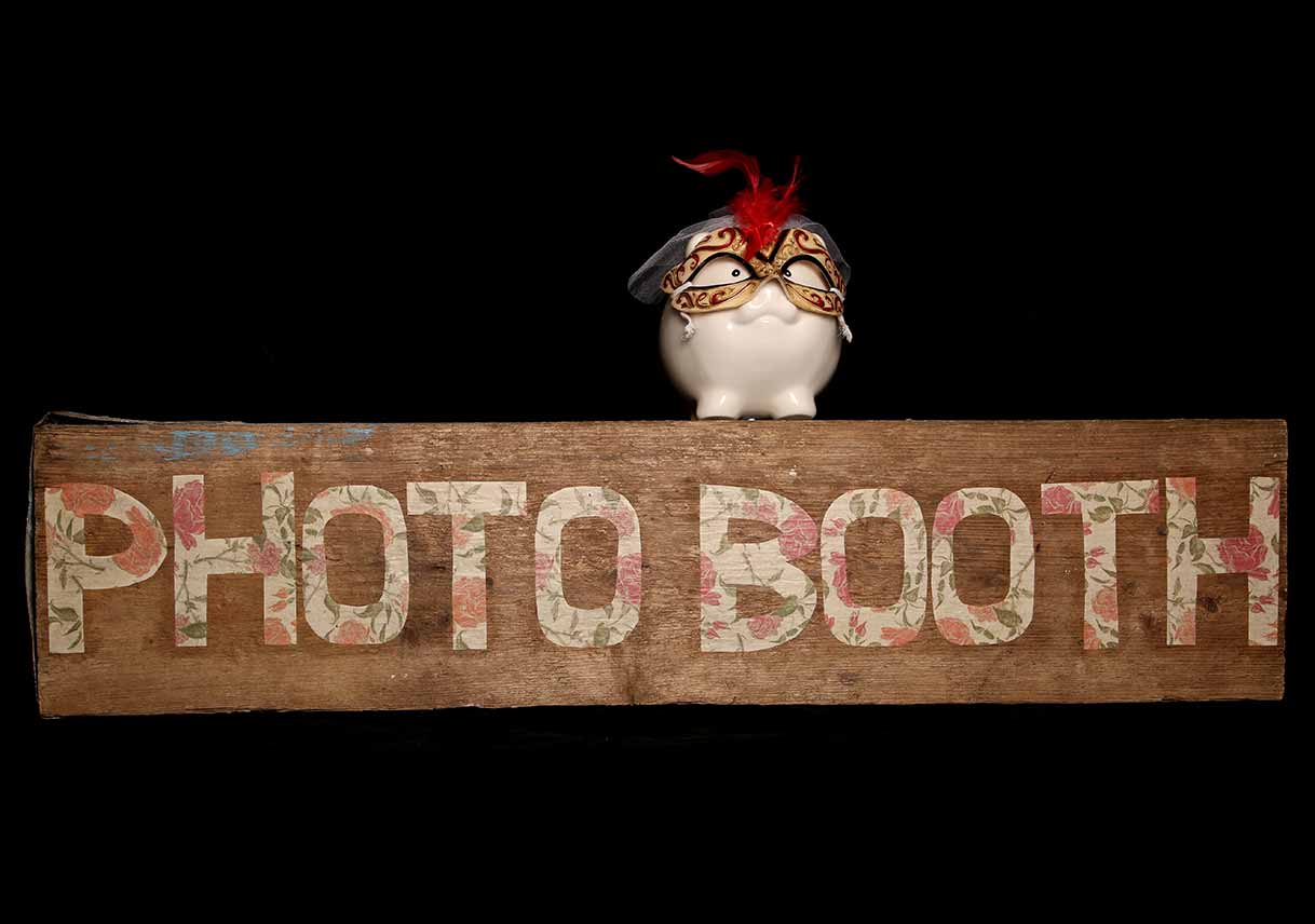 Inexpensive Party Photo Booth Ideas