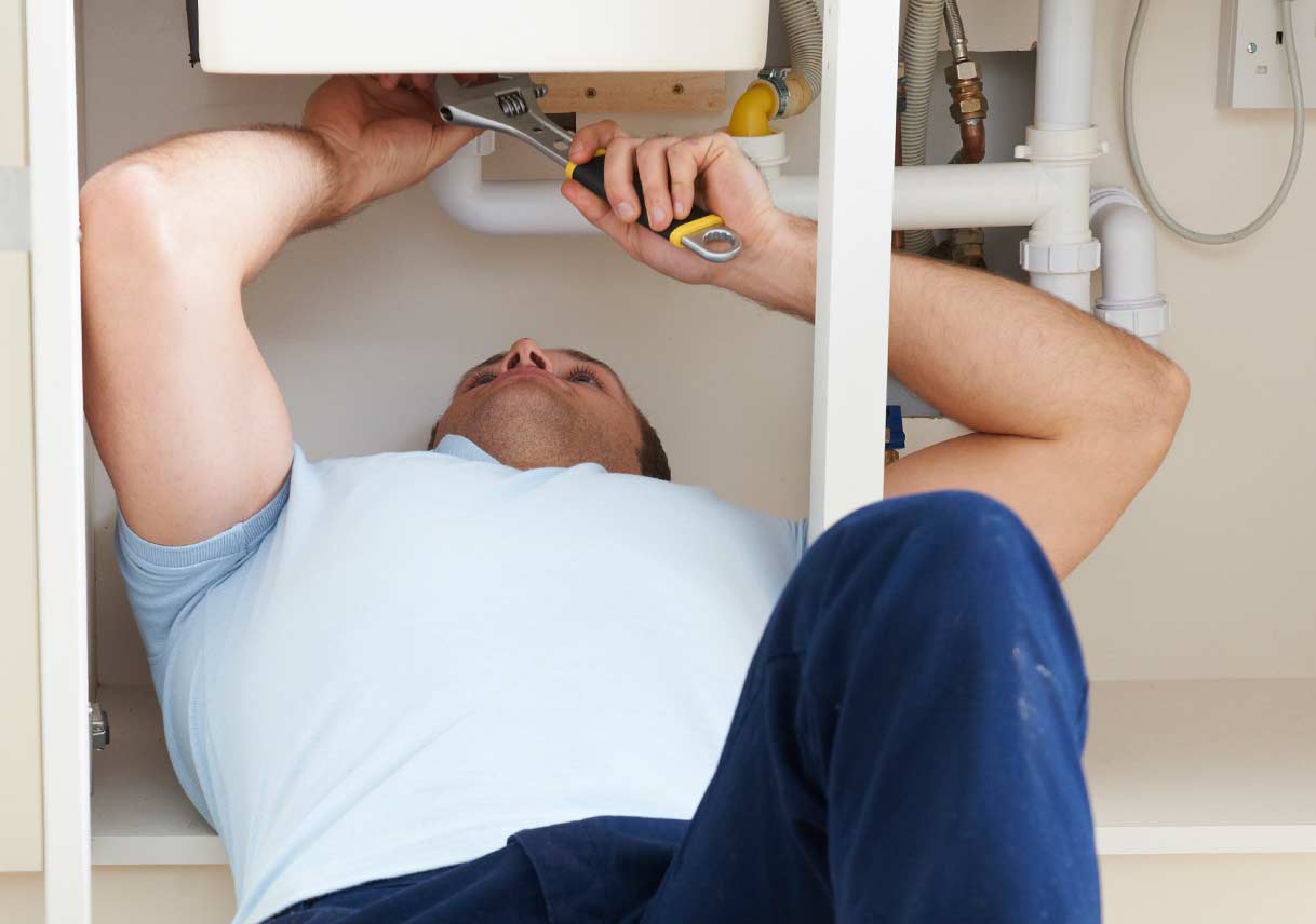 Don’t Ignore Those Leaks: 3 Small Plumbing Issues to Fix Right Away