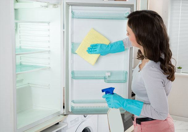 How to Deep Clean Your Kitchen In 7 Steps