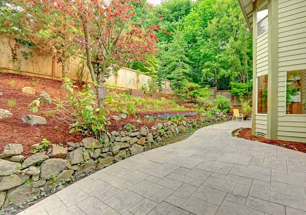 5 Ways to Enjoy Your Patio During the Cold Season