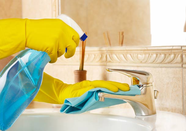 Follow the Best Pick Reports Chore Schedule: The Bathroom