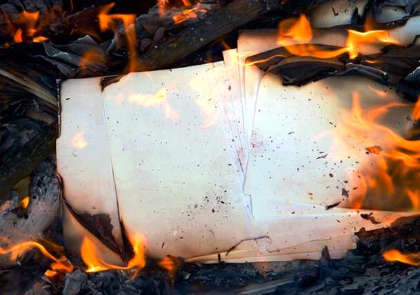 4 Tips for Building a Safe Fire in Your Home