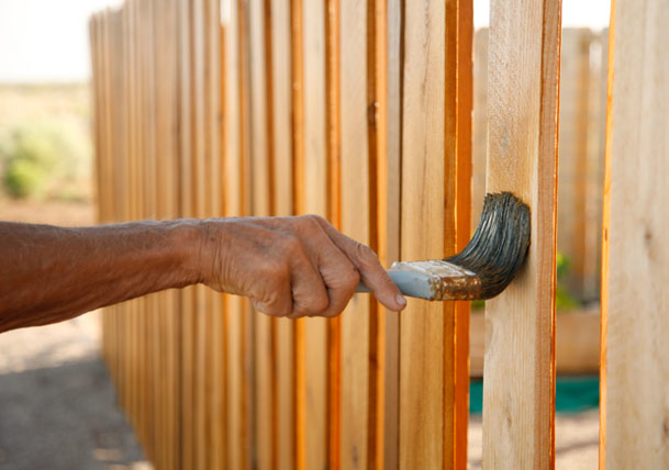 Clean, Stain and Seal that Wood Fence