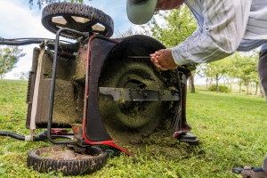 Maintain your lawn mower so it is ready to perform in the spring