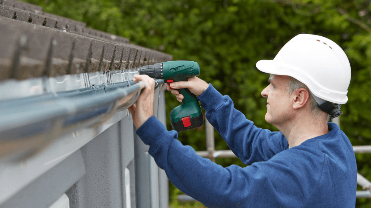 What to Do When It’s Time for Gutter Replacement